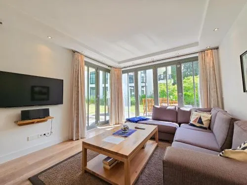 Strandvillen Binz - Ferienwohnung mit 2 Schlafzimmern und Terrasse PVA-01 in Binz, Deutschland