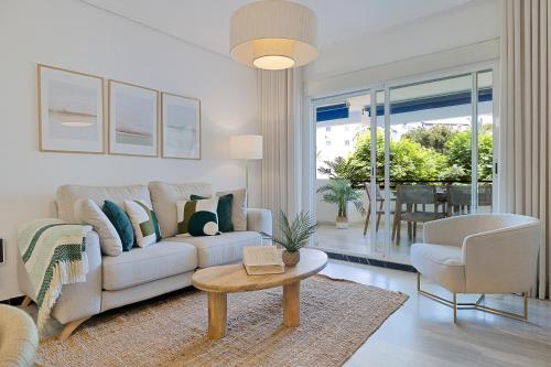 2 Bedroom Apartment in Medina Garden - Puerto Banús - image 8