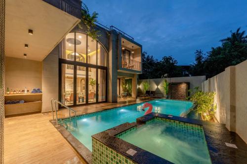 Lindsay Manor VaNa 4BHK Private Pool 1KM Beach, Vagator
