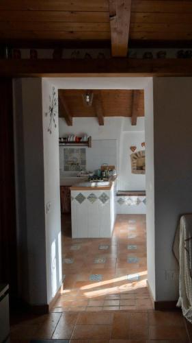 廚房, B&b Sotto l'arco in 佩爾迪福莫