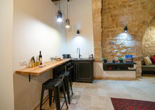 Kitchen, Napoleon suites in Acre