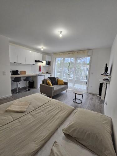 Studio cosy situé à Bois Colombes (Studio cosy situe a Bois Colombes) in Буа-Коломб