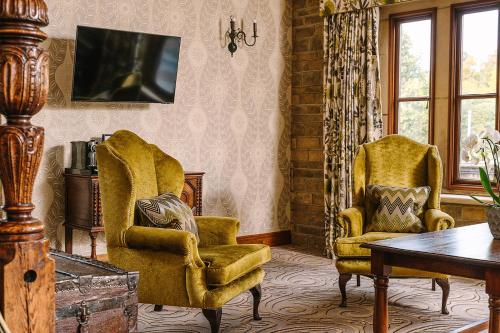 South Lodge - image 3