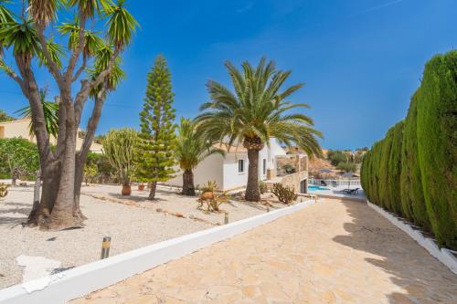 Villa with Private Pool image 6