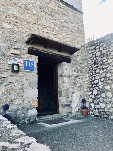 Hostal La Muralla in Fortanete
