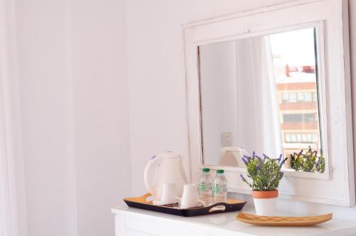 Hostal Comercio - image 2