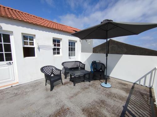 ระเบียง/ชานเรือน, Moradia Machado in โตโป