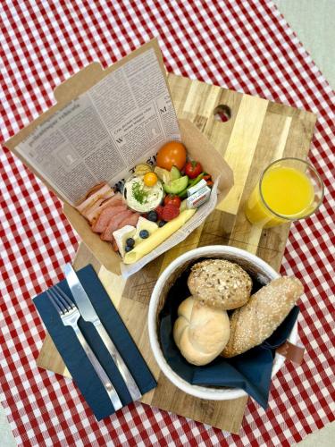 Ételek és italok, Numa Salzburg Vogelweider near Kapuzinerberg és Capuchin Kolostor