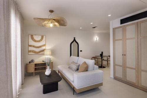 Morfes Luxury Residence - image 9