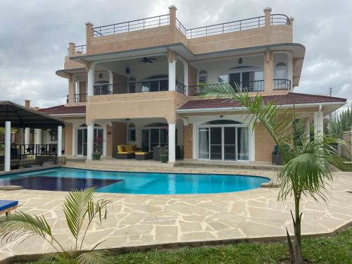 Barracuda House in Mombasa