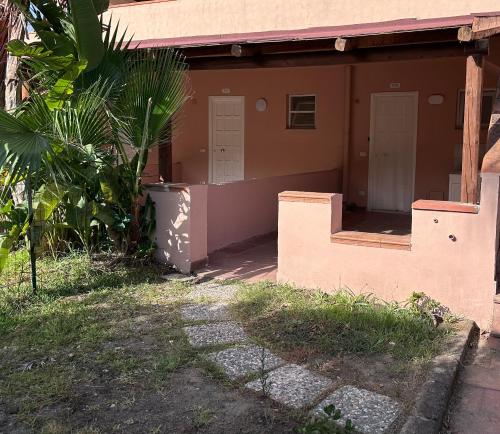 外部景觀, Casa Vacanze Villaggio Portorosa Furnari in 弗納