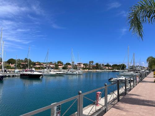 Casa Vacanze Villaggio Portorosa Furnari in 弗納