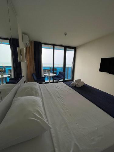 Deluxe Double Room with Sea View