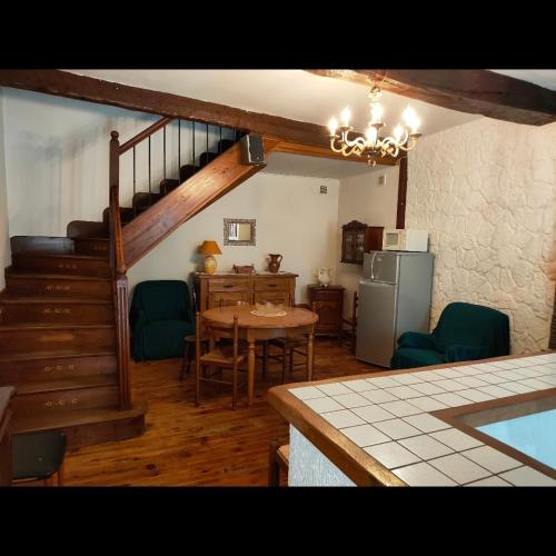 Agréable maison dans un beau village de montagne (Agreable maison dans un beau village de montagne) in 西加