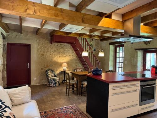 Chateau La Rochette 3
