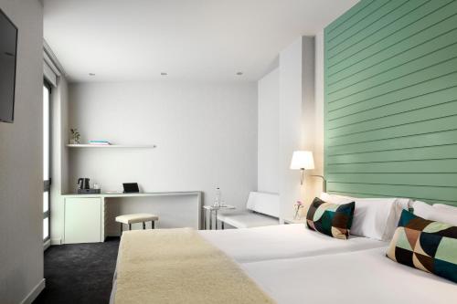 Hotel Miró - image 3