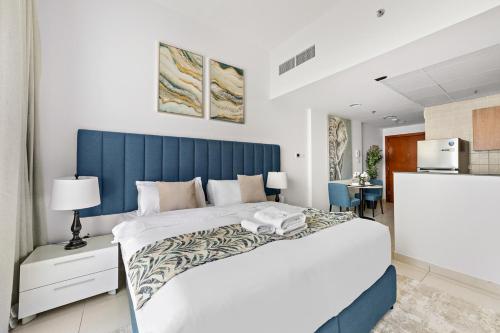 StoneTree - Newly Furnished - Near Metro - image 4