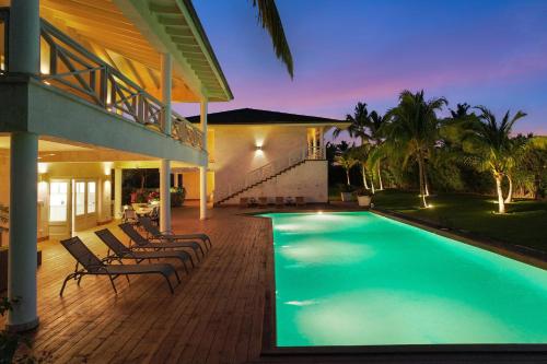 Luxury Ocean-View Villa with Private Pool & Golf Access, Dedicated Staff Luxury Ocean-View Villa with Private Pool & Golf Access, Dedicated Staff