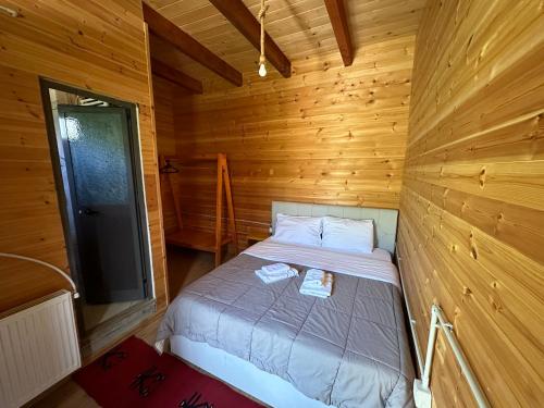 1 double bed