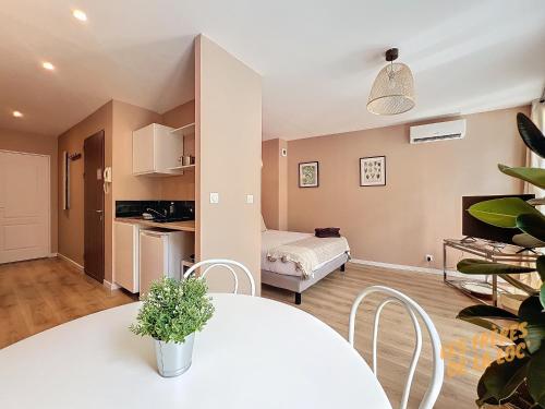 Joli Appartement - Hyper Central & Climatisation - Les Frères de la Loc', Marseille (photo 3)