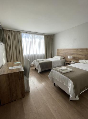 2 twin beds