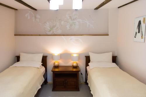 . Стаи за гости в Ритрийт Център "Светлина Мир Любов" Guest rooms in Light Peace Love Center
