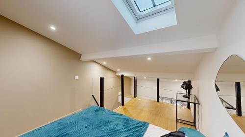 CHAL5 Duplex 25m2 à 200m du Capitole, Toulouse (fotografie 8)