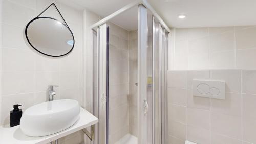 CHAL5 Duplex 25m2 à 200m du Capitole, Toulouse (fotografie 9)