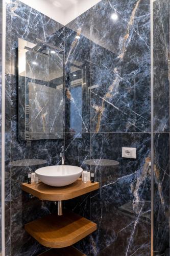 Appartamento con 2 camere e 2 bagni -San Giovanni-, Rome (photo 9)