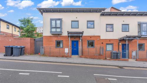 Award Winning Stay - Sunset Park - Garden - Families and Groups - Free WiFi and Parking, Birmingham (photo 8)