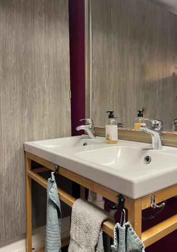 Crafoord Place Hostel - image 8