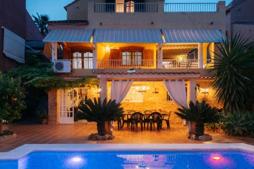 chalet, villa rodeada de naturaleza piscina a doce klm de Valencia y 7 del aeropuerto, Walencja (zdjęcie 8)