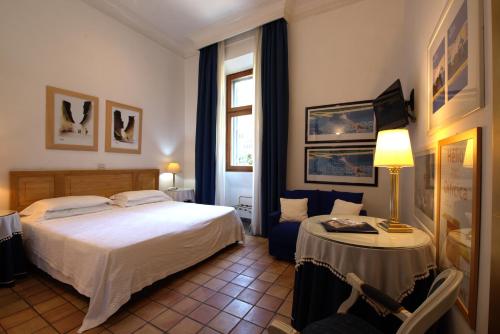Hotel Locanda Cairoli - image 10