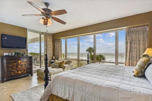 Oceania 204- by Holiday Isle Properties near Shrimp Basket
