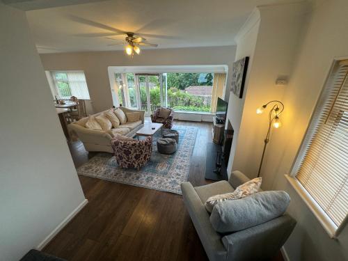 Homely 4 bed in Barnstaple, Pilton