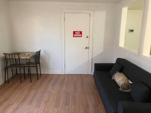 Private 1st floor apartment, one-bedroom, Wi-Fi in Paterson, USA