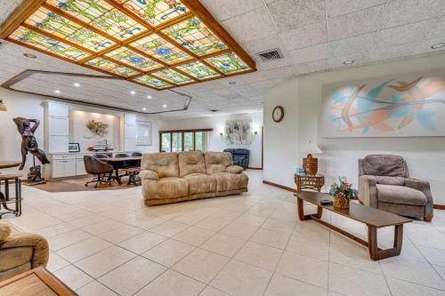 Spacious Haines City Retreat with Private Pool! in Haines City, USA