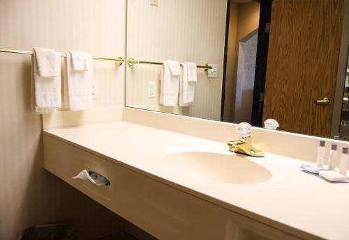 Suite with Hot Tub