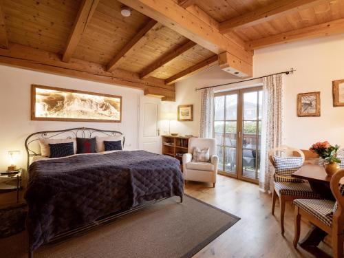 Das Chalet Kleines Appartement mit Garten - by NV-Appartements in Kitzbühel, Österreich