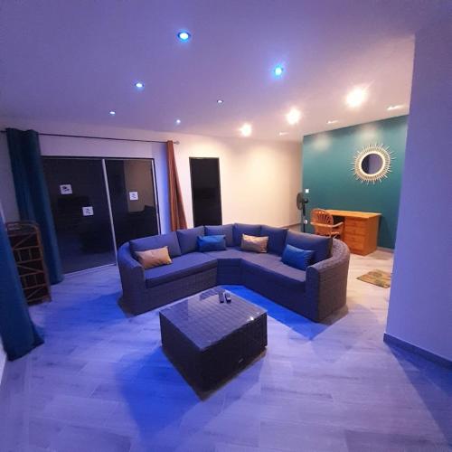972M Beautiful air-conditioned villa with garden in เลอการ์เบ