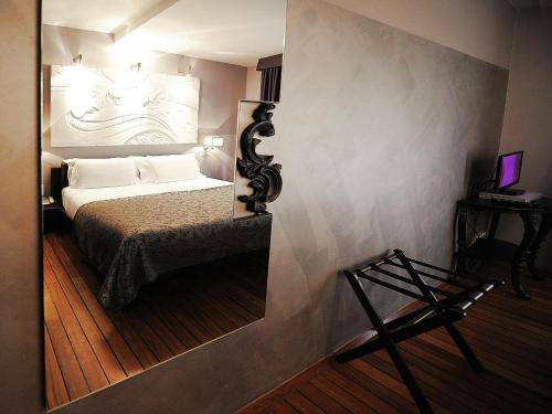 Borghese Palace Art Hotel - image 12