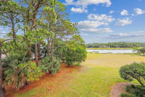 1740 Bluff Villa 1740 Bluff Villa