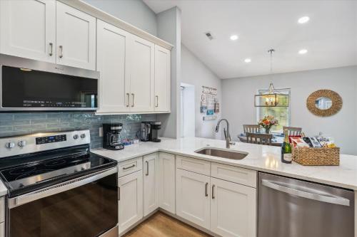 1740 Bluff Villa 1740 Bluff Villa