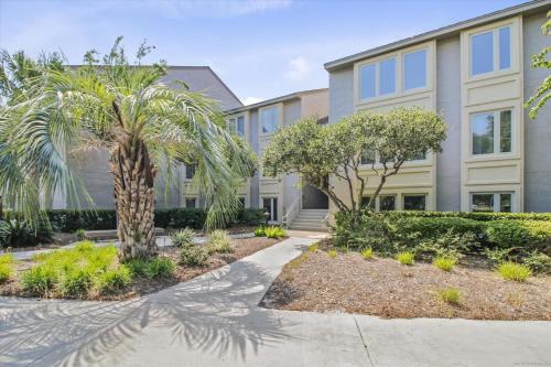 1740 Bluff Villa 1740 Bluff Villa