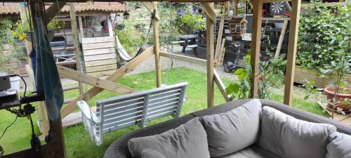 "Tempat Senang" chalet on the beautiful Veluwe with airco sauna bbq jacuzzi beamer and dog "Tempat Senang" chalet on the beautiful Veluwe with airco sauna bbq jacuzzi beamer and dog