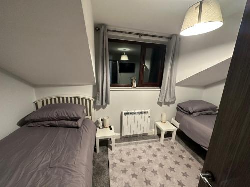 Modern 2 Bedroom House Spacious Large Garden Modern 2 Bedroom House Spacious Large Garden