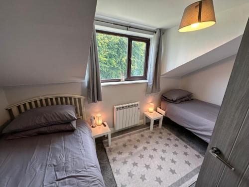 Modern 2 Bedroom House Spacious Large Garden Modern 2 Bedroom House Spacious Large Garden