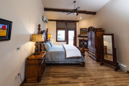 Taharaa Mountain Lodge Room Type - Superior King Suite