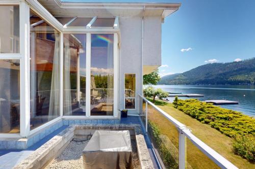 The Re-Treat at Christina Lake in Christina Lake (BC)