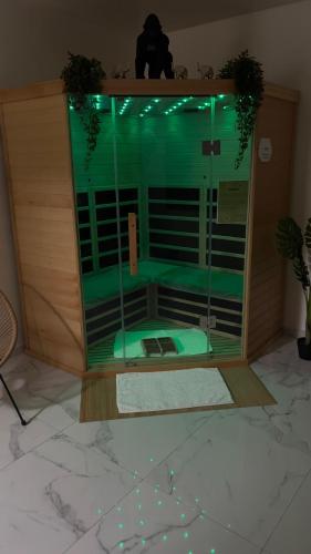 Jacuzzi sauna 5min pied gare in 萊米羅